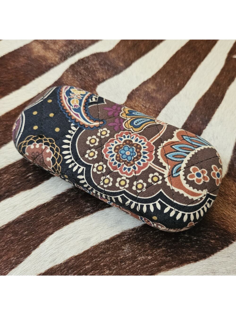 Vera Bradley Quilted Glasses Case. Multicolored Paisley Print Kensington Retired